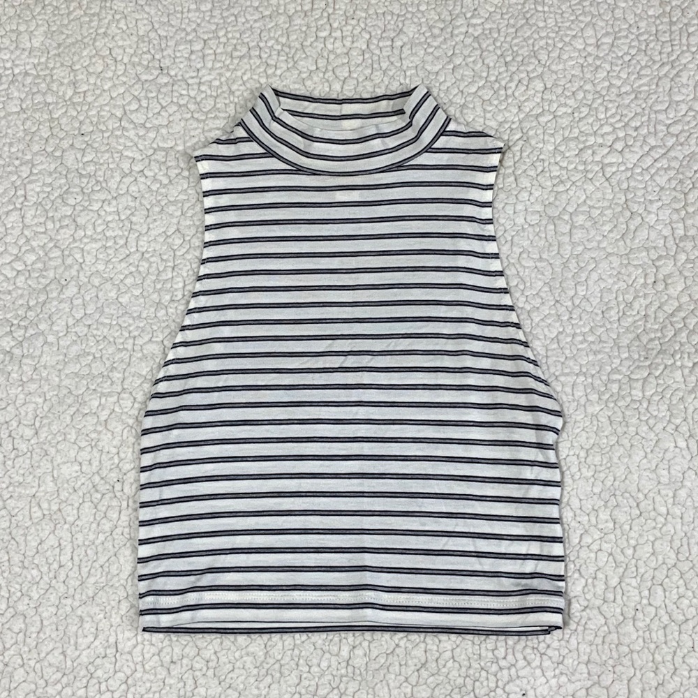 Forever 21 Striped Crop Top-Size S